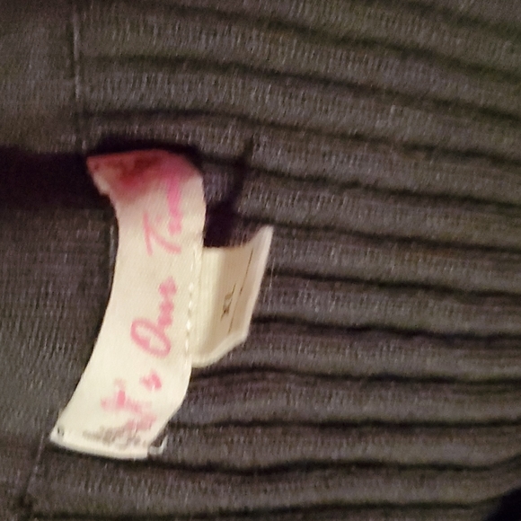 Sweater - Picture 2 of 2